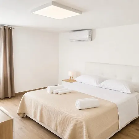 Pensión Palazzo Solera 3*